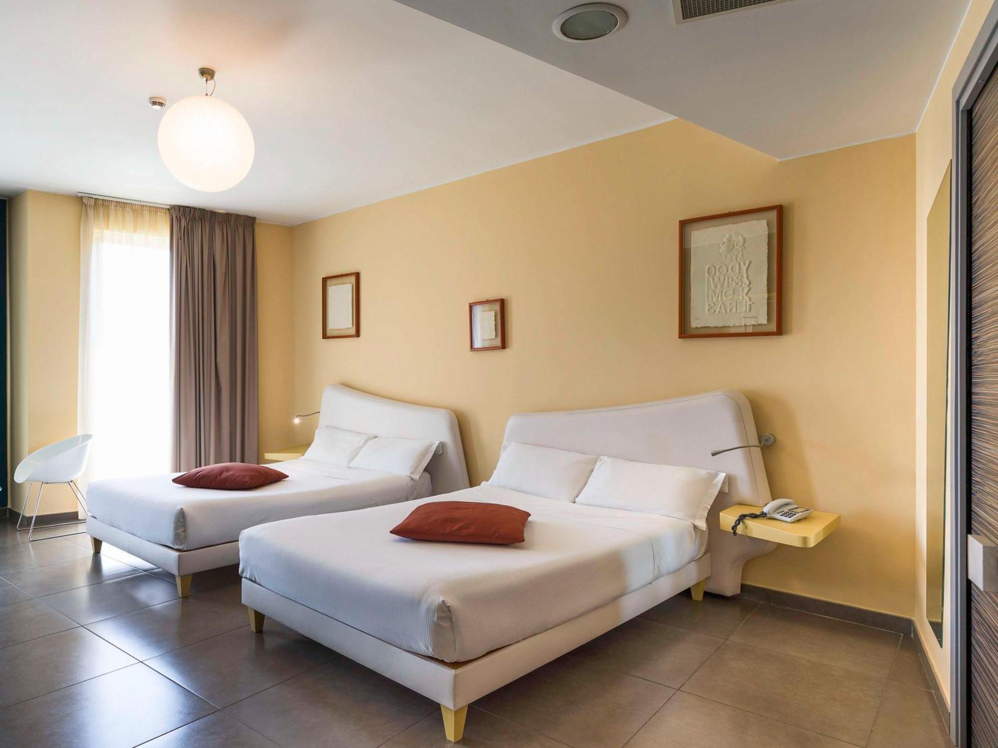 Ibis Styles Catania Acireale Hotel Exterior photo